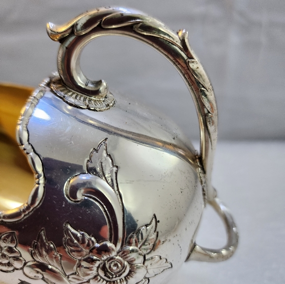 Vtg Raimond Victorian Pedestal Silver Plated Sugar Scuttle with Scoop - Picture 10 of 15